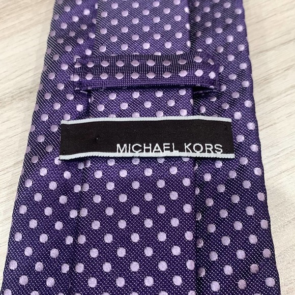 Michael Kors Purple Polka Dot Necktie - Picture 4 of 5